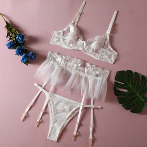 Lingerie bordado em flores com cinta liga