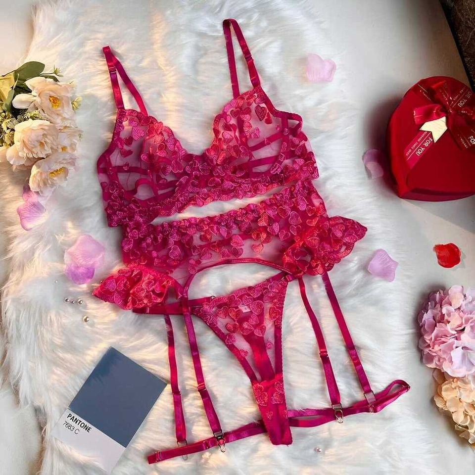 Lingerie com bordado em flores e cinta liga (não acompanha meias)