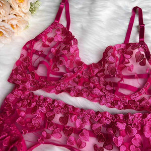 Lingerie com bordado em flores e cinta liga (não acompanha meias)