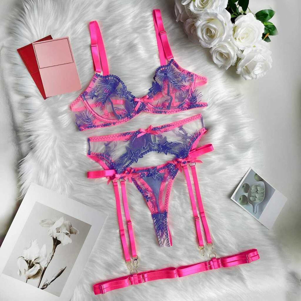 Lingerie com cinta liga e ligas de perna (calcinha com  regulagem)