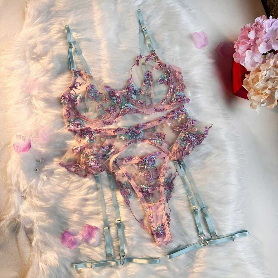 Lingerie com cinta liga - calcinha com regulagem (não acompanha meia)