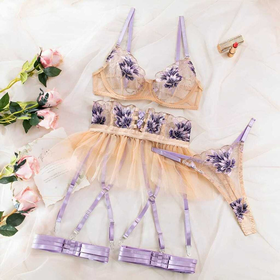 Lingerie com cinta liga e ligas de perna (calcinha com regulagem)