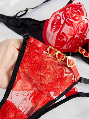 Lingerie com detalhes em coração (calcinha com regulagem)