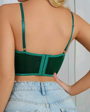 Cropped de Veludo com detalhe em strass