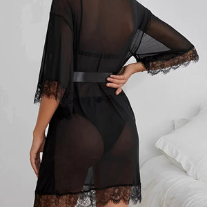 Robe transparente com cinto