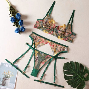 Lingerie com bordado em flores