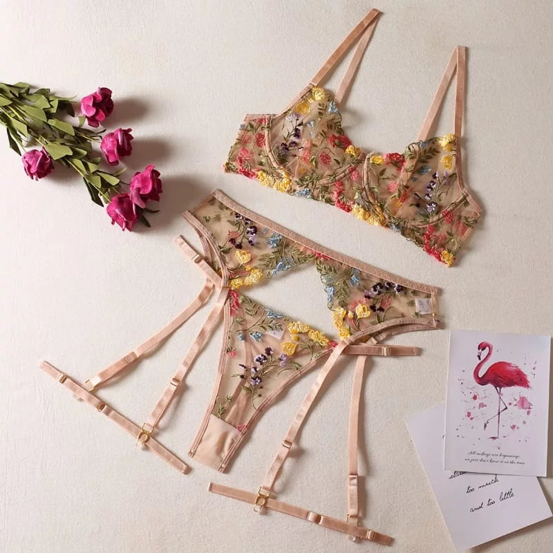 Lingerie com bordado em flores