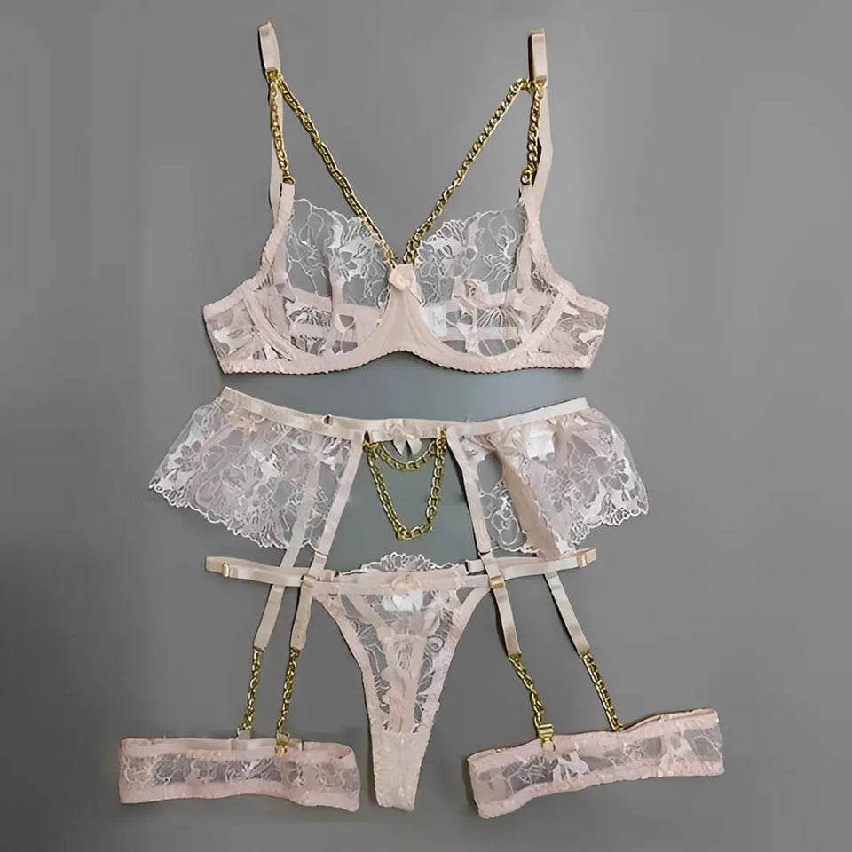 Lingerie com detalhes em corrente (acompanha cinta liga)