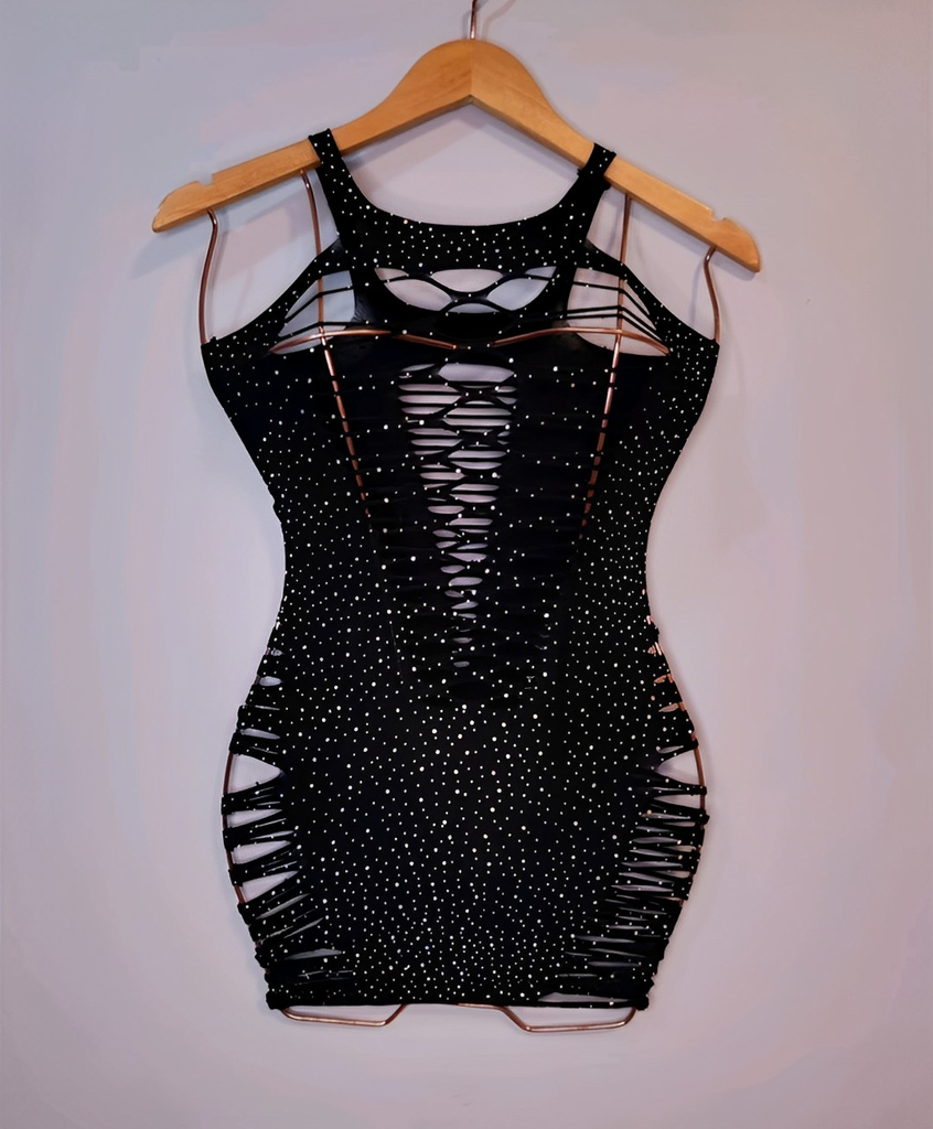 Vestido transparente com detalhes em strass (não acompanha lingerie por baixo do vestido)