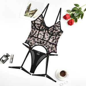 Lingerie com ligas de perna (calcinha com regulagem)