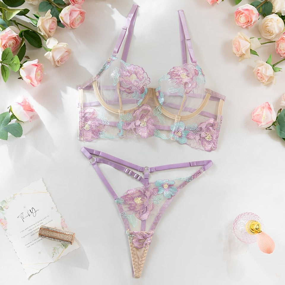 Lingerie transparente com bordado em flores (calcinha com regulagem)