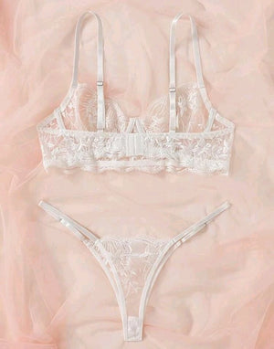 Lingerie Transparente com regulagem na calcinha