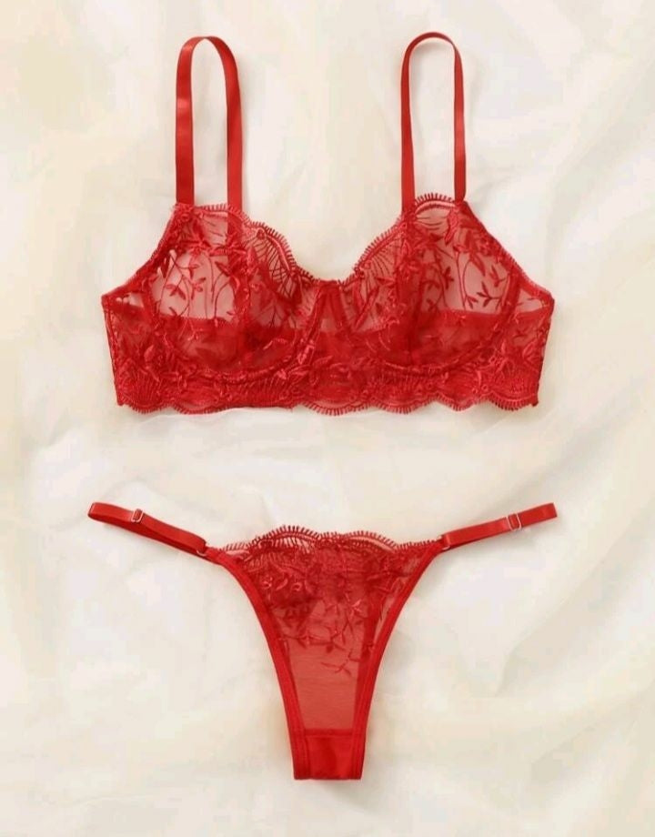 Lingerie Transparente com regulagem na calcinha