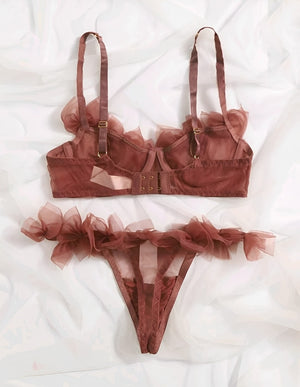 Lingerie transparente com laços